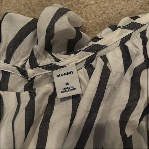 Old Navy Navy and White Ruffle Top - Picture 3 of 3